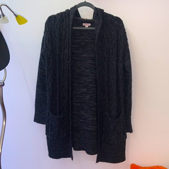 Knitted Hooded Cardigan With Pockets 